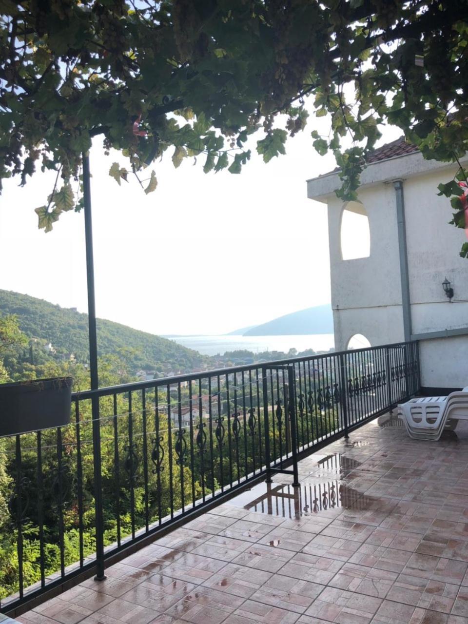 Guest House Cvoro Herceg Novi Buitenkant foto